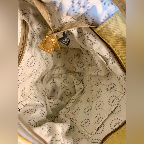 Myra Shoulder Bag - Picture 4 of 8